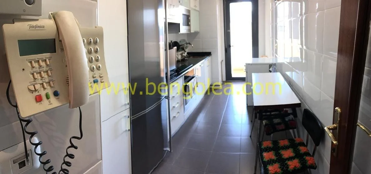 Central Barakaldo flat, 3 bedrooms