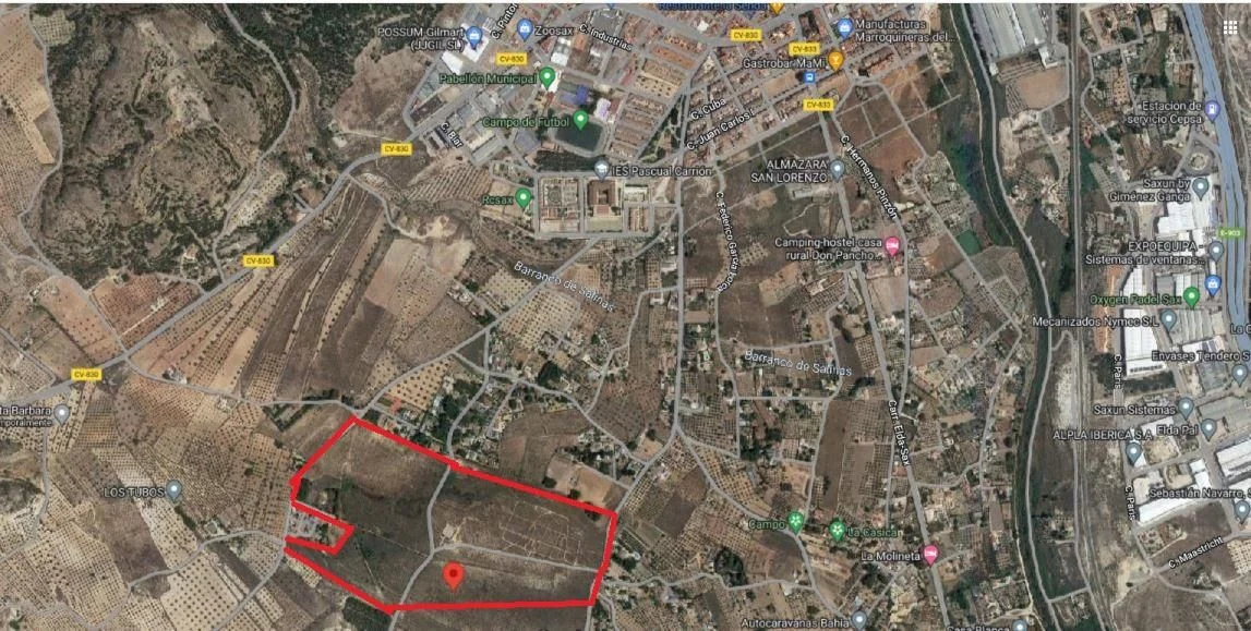 Gran parcela rústica cerca de Sax, 300.000 m²