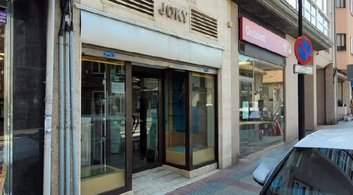 Central Piedras Blancas commercial unit