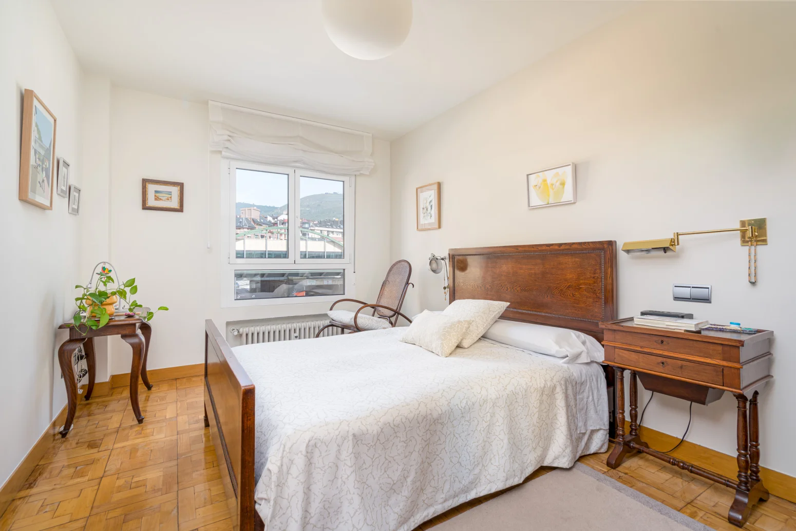 Central Oviedo flat, 84 m², elevator