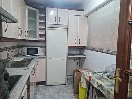 Piso en buen estado en Centro, 3 dormitorios