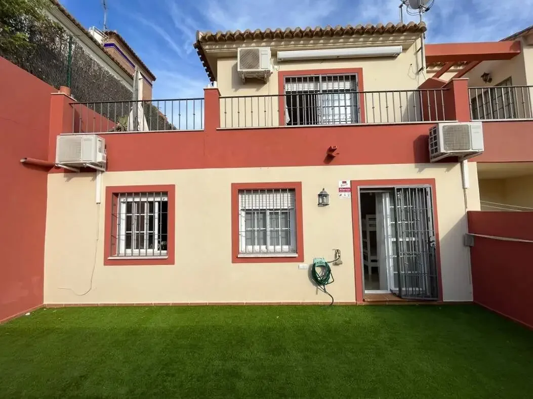 Chalet adosado alquilado en Benajarafe, 3 dormitorios