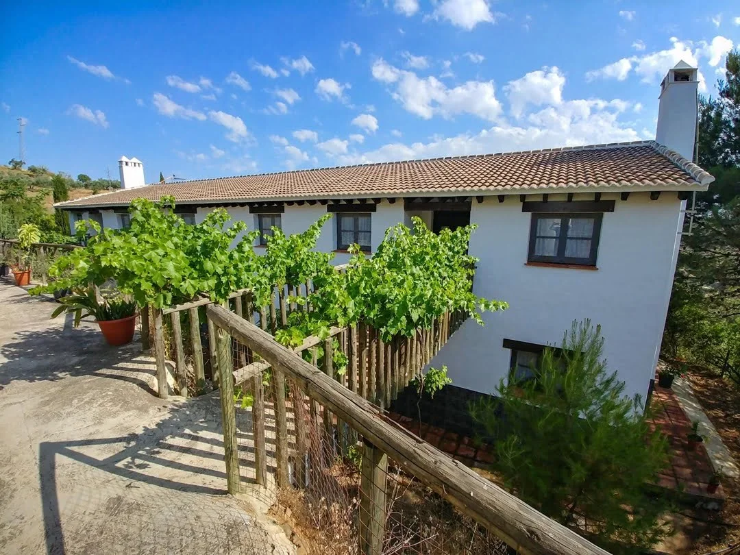Rented rural estate with four homes
