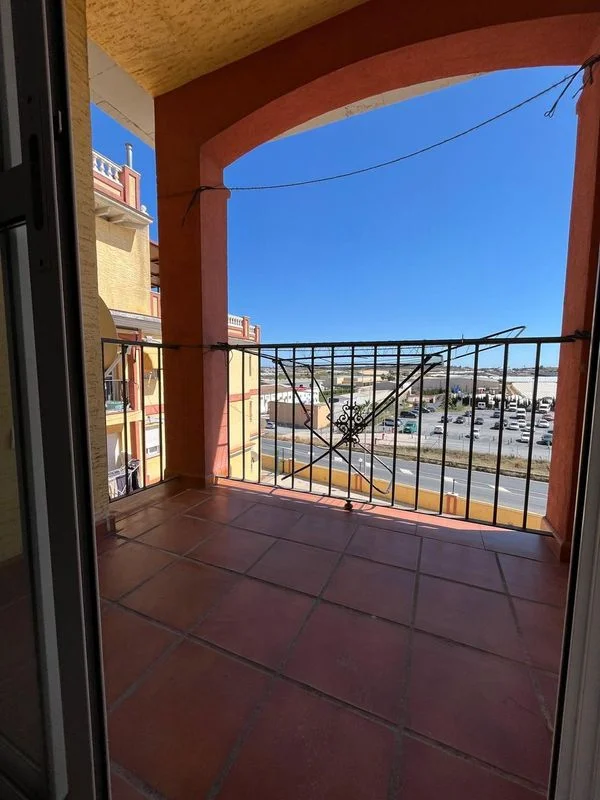 Piso en Lepe con terraza y garaje