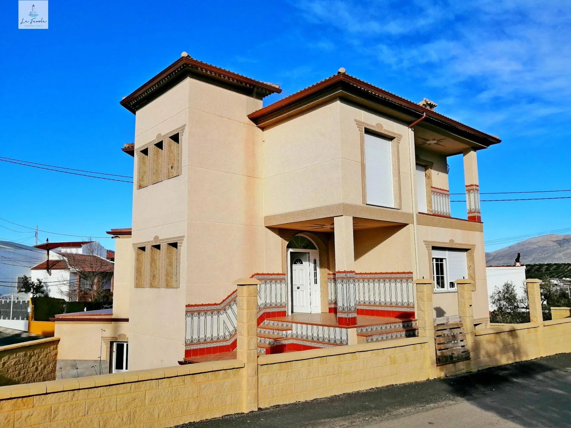 Casa amplia con jardín en Loja