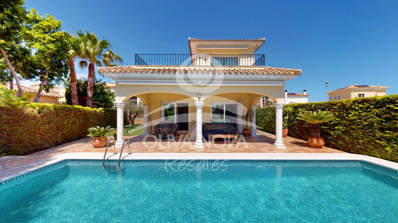 Oliva Nova golf villa, 4 bedrooms