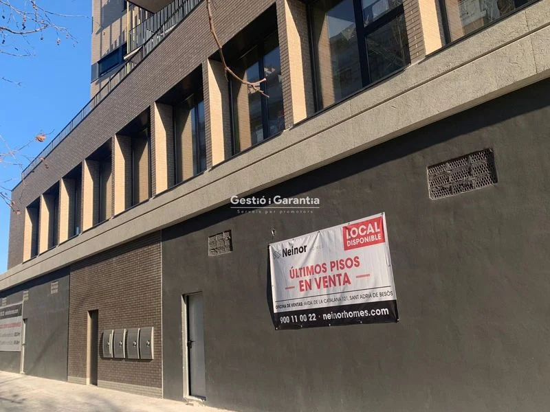 New two-level commercial premises