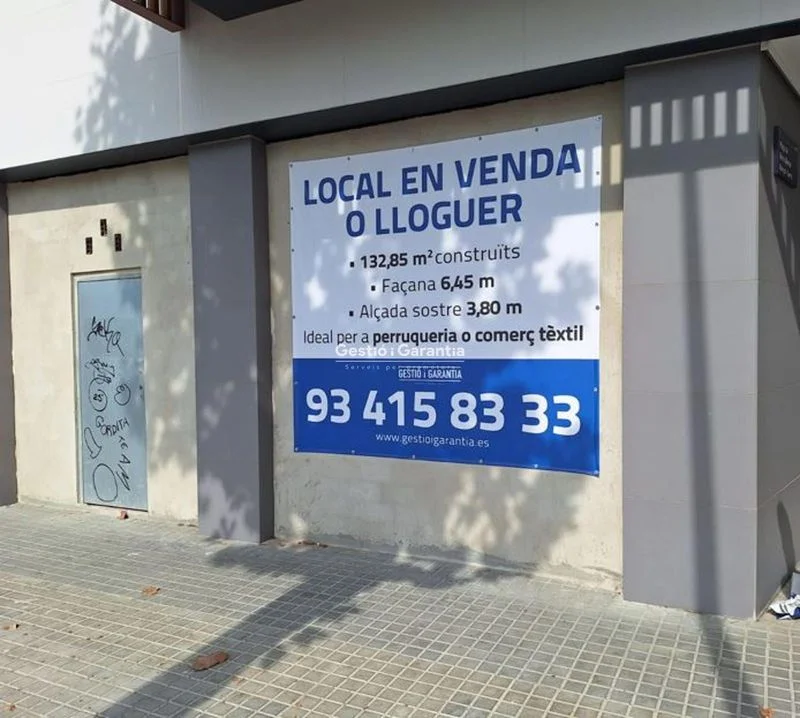 Street-front commercial premises near beach