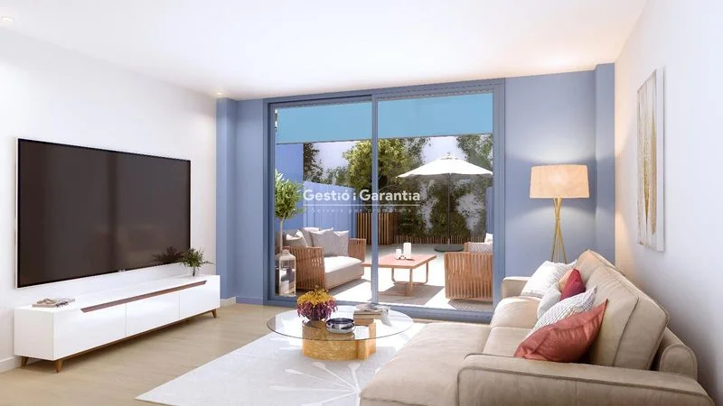 Three-bedroom flat in Ciutat Vella