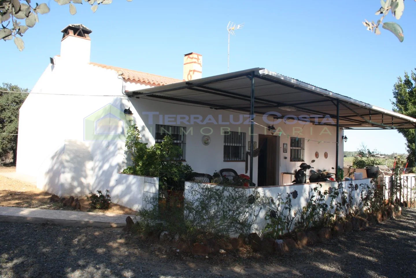 Finca rústica con piscina, 4.300 m²