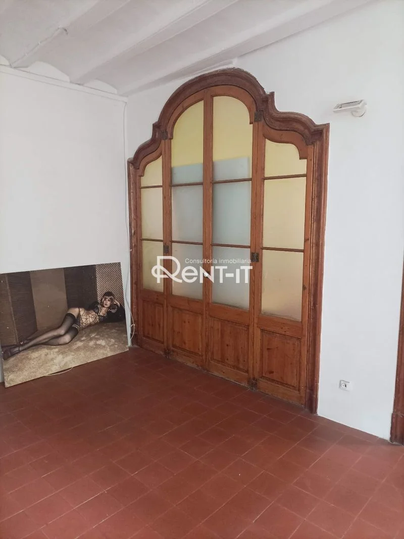 Historic Barcelona office, 168 m²