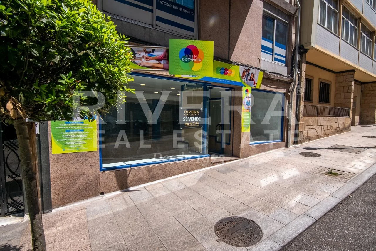 Local comercial céntrico en Vigo, 94 m²