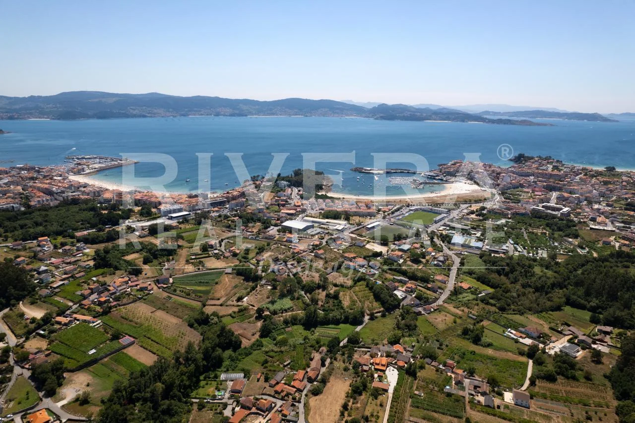 Parcelas urbanas cerca de las playas de Portonovo