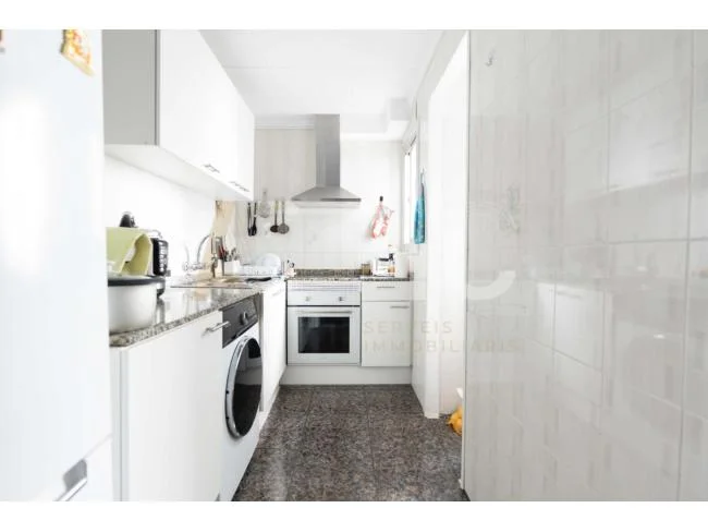 Three-bedroom flat in Can Rull