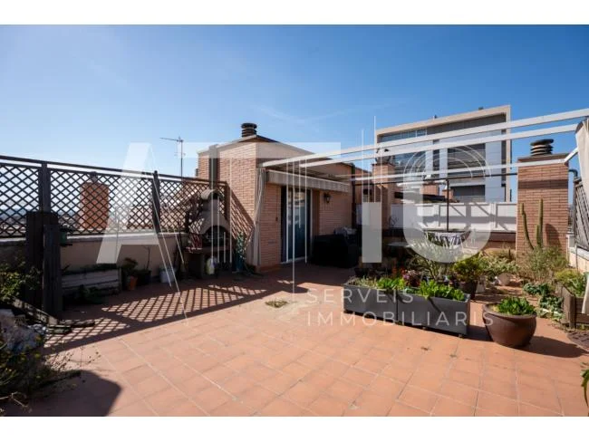 Central Sabadell flat, three bedrooms