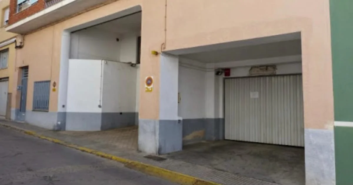 Central Pego commercial space, two floors