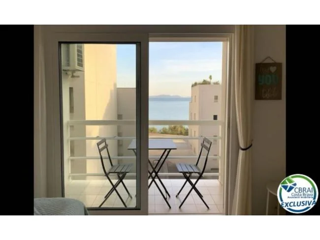 Apartamento frente al mar con licencia turística