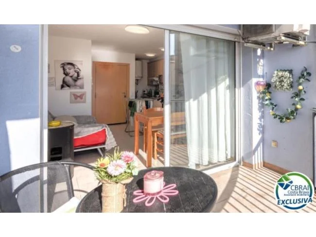 Apartamento costero cerca de la playa, dos dormitorios