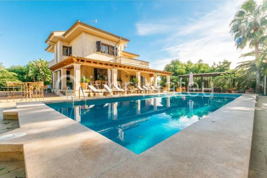 Chalet rústico con doble potencial de ingresos