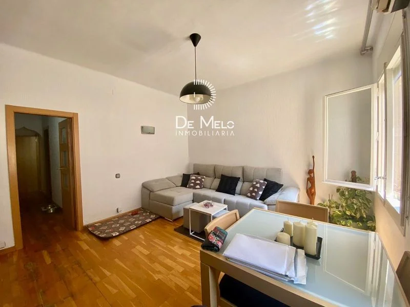 Three-bedroom flat in Les Corts