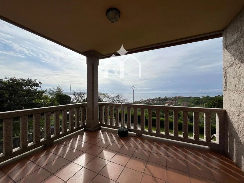 Chalet en Ardán, 513 m² y jardín