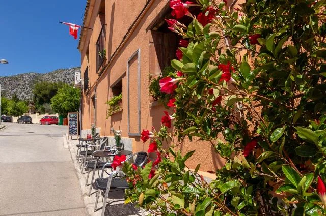 Operating B&B in Sagra, five rooms