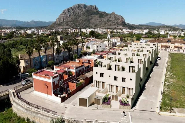 New townhouse near Mediterranean beaches