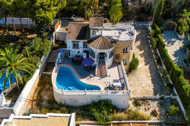 Villa tradicional con alojamiento de invitados