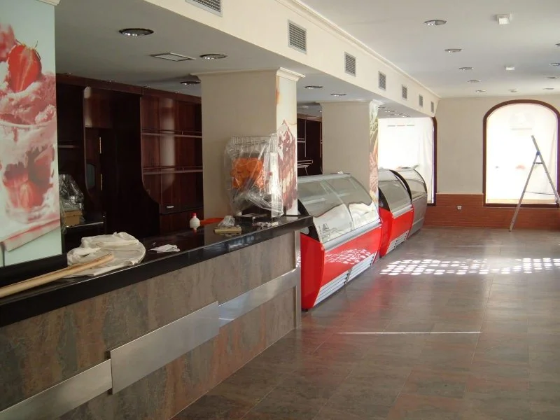 Local comercial preparado para restaurante, 280 m²