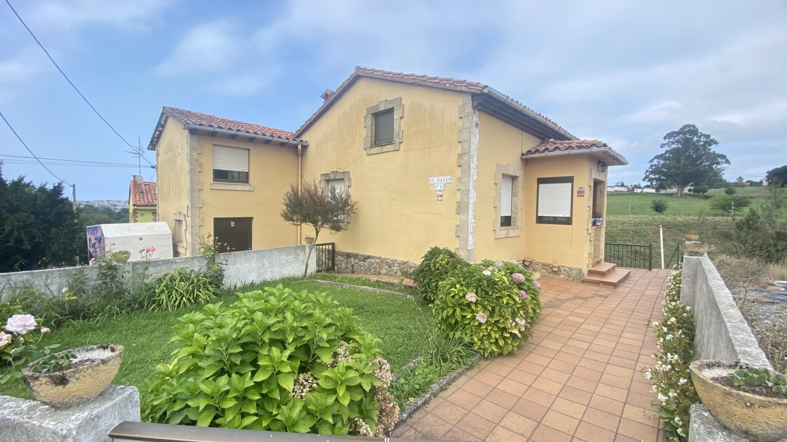 Detached Polanco house, five bedrooms