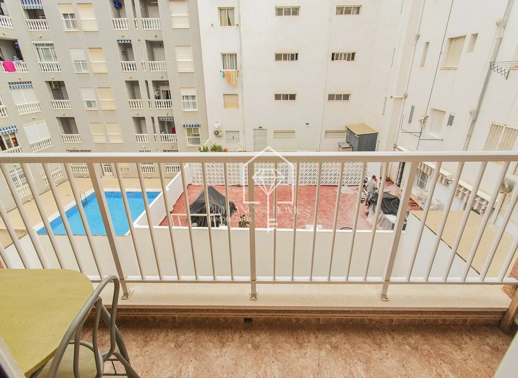 Piso en Torrevieja junto a la playa, 2 dormitorios