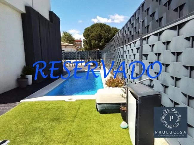 Chalet pareado moderno de 3 dormitorios
