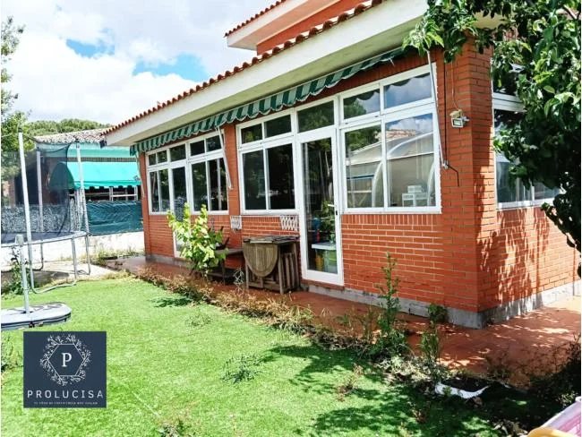 Chalet amplio con piscina privada
