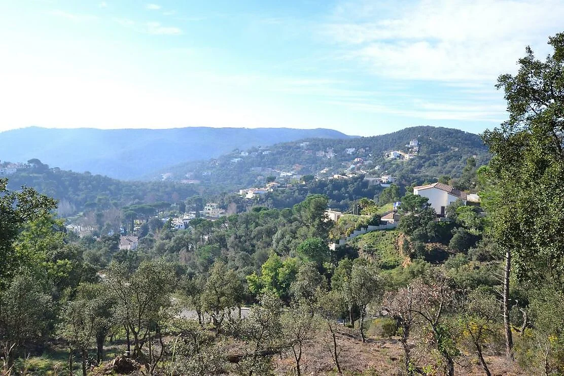 Buildable Calonge plot with mountain views