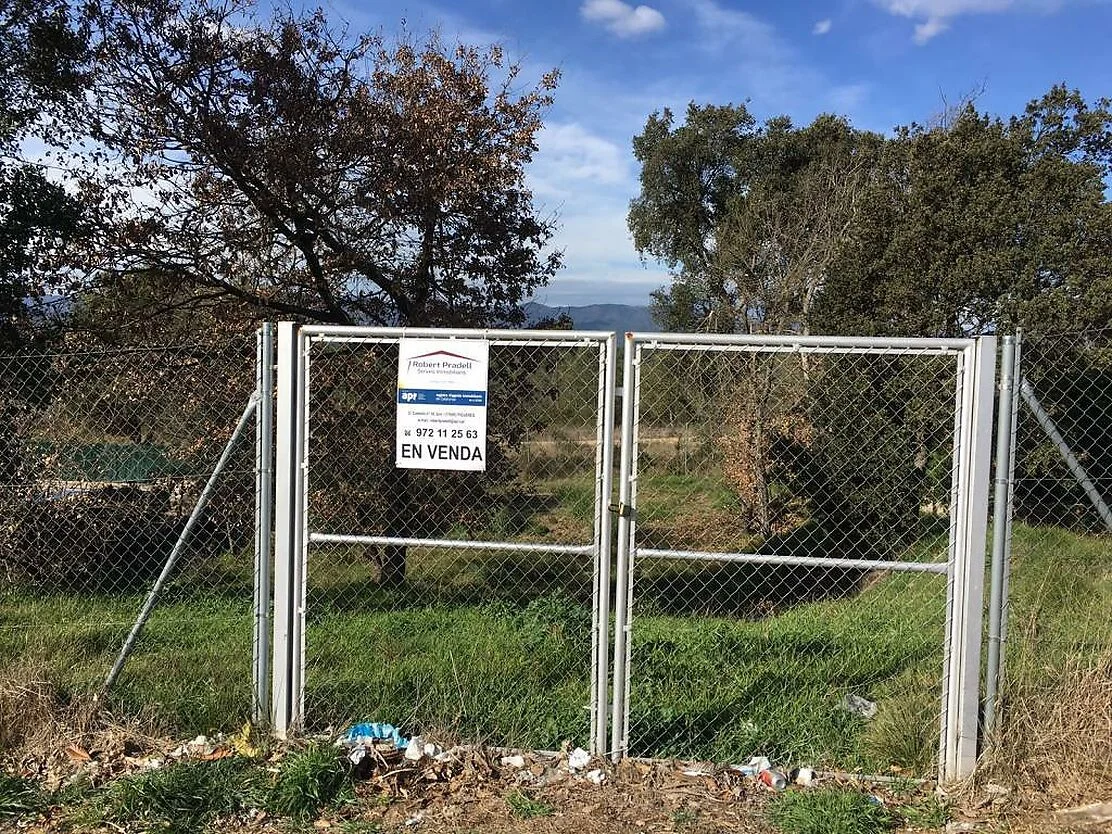 Urban plot in Vallcanera, 592 m²