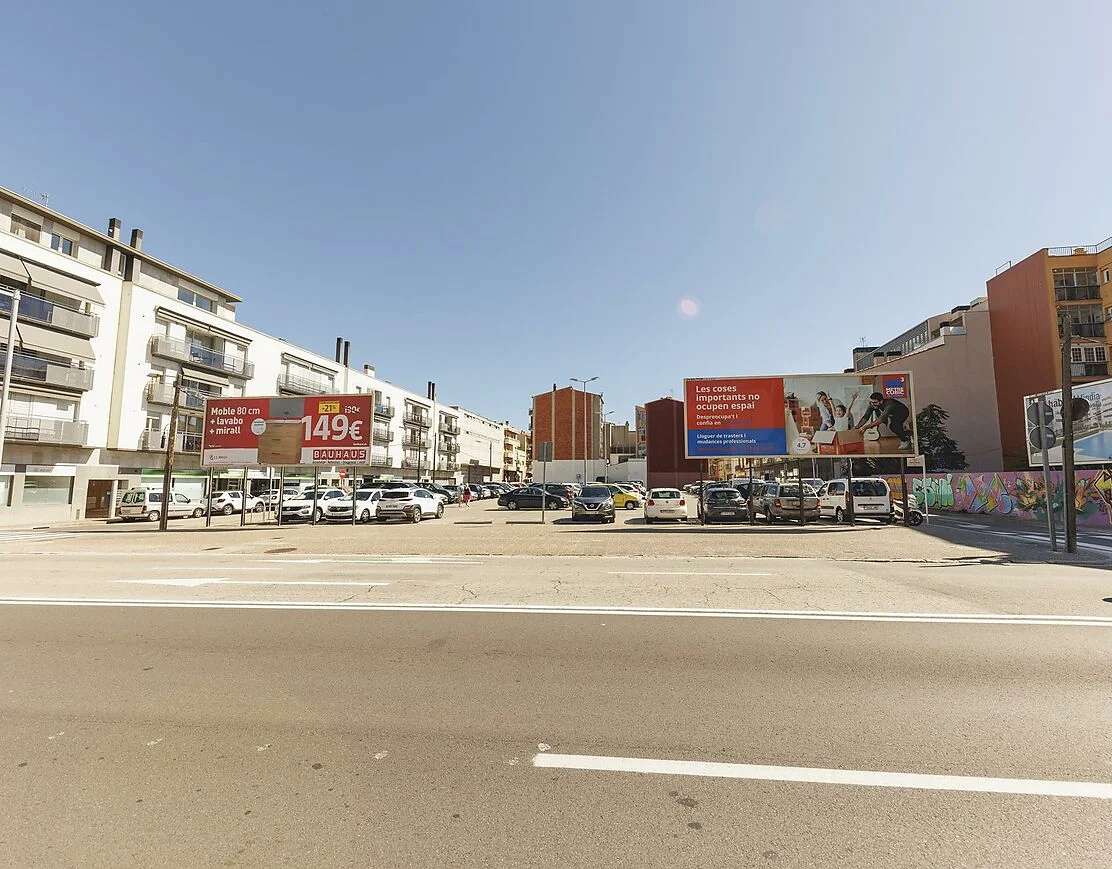 Solar urbano en Girona con 2.952 m² edificables