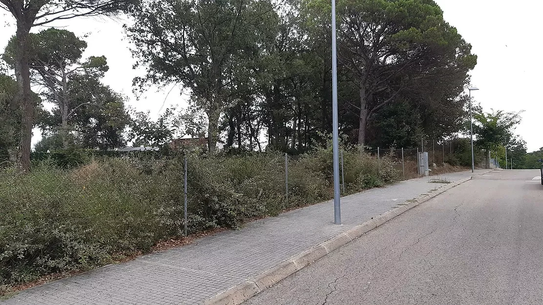 Urban development plots in Caldes