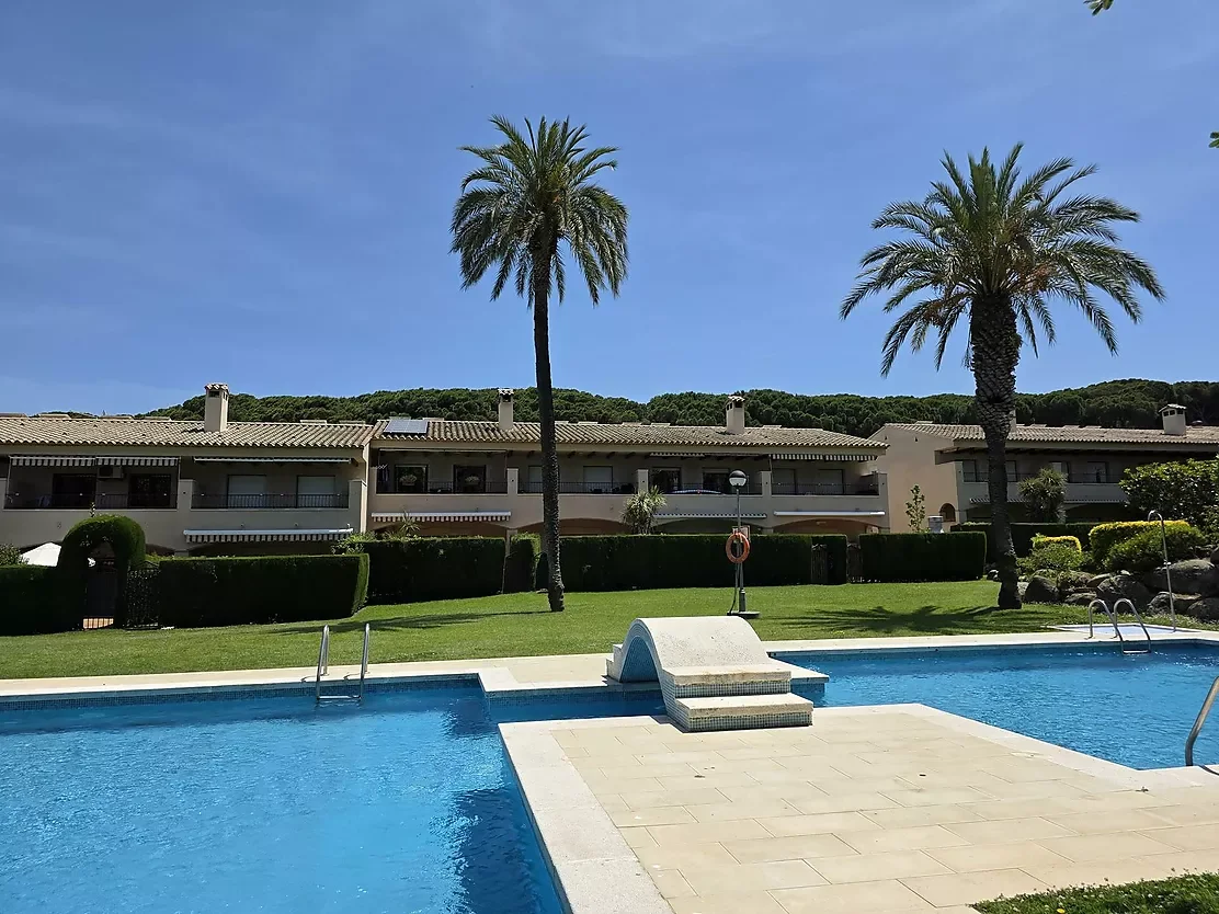 Casa adosada en Platja d'Aro, tres dormitorios