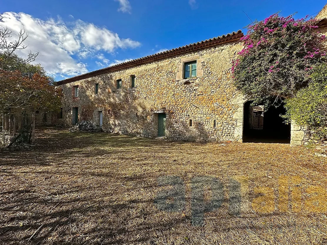 Restoration house with three independent units