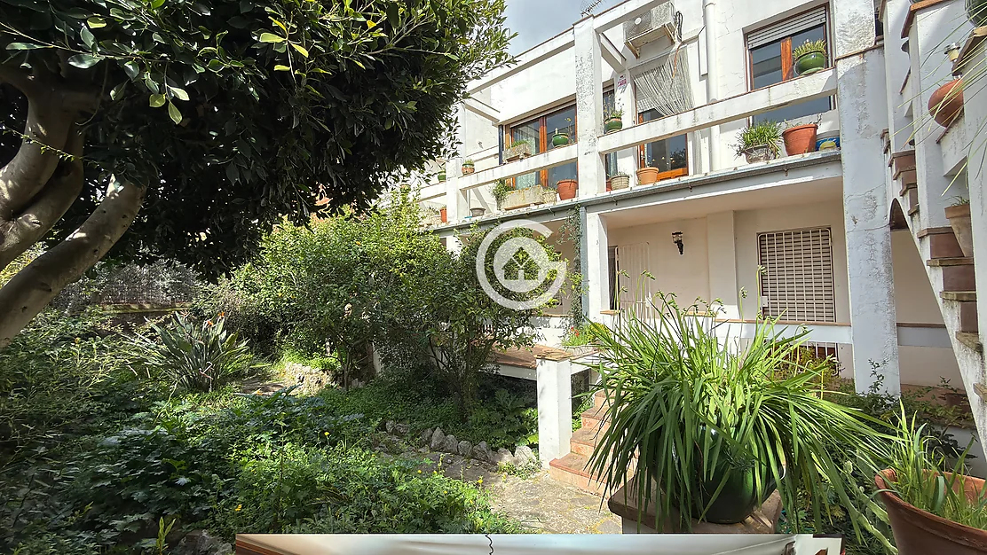 Casa adosada para reformar en Palafrugell, 6 dormitorios