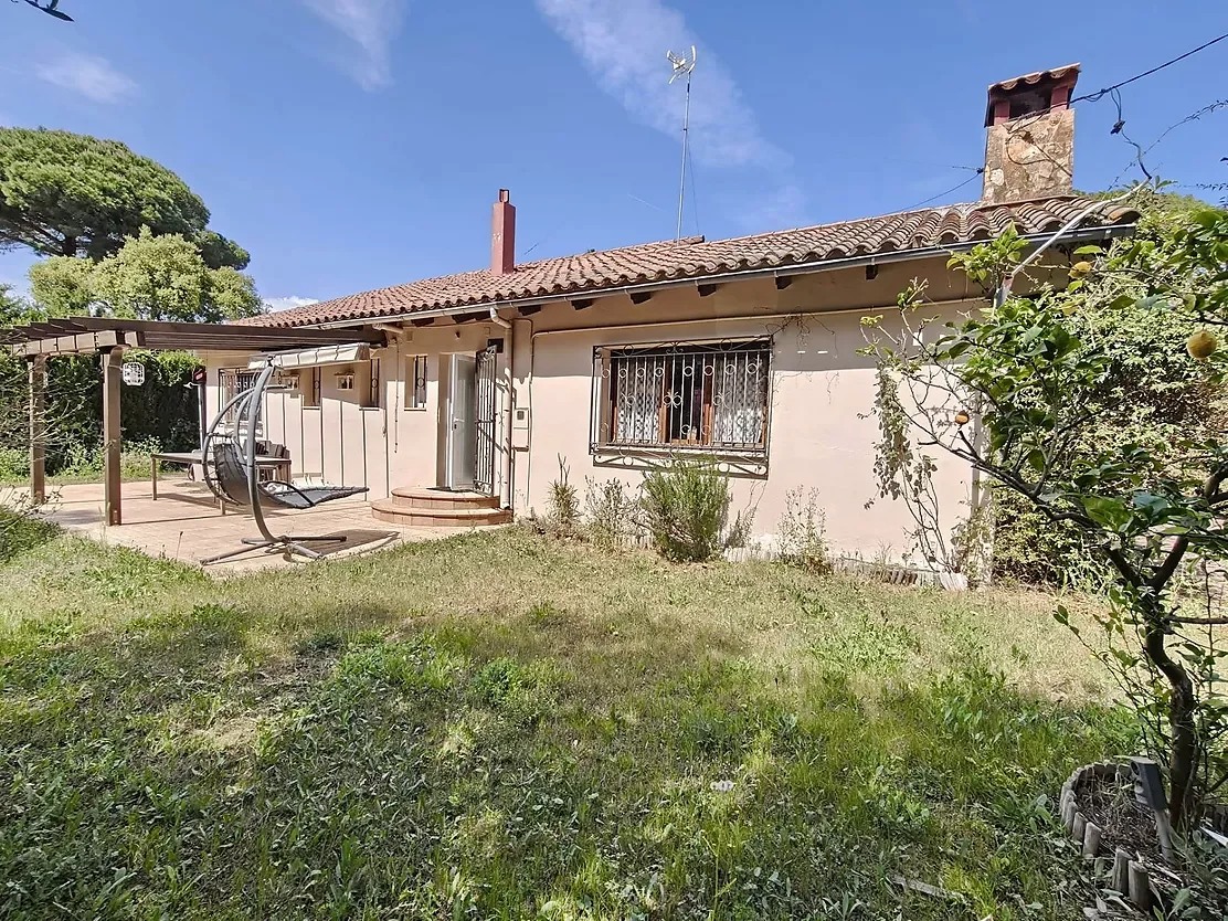 Chalet en la Costa Brava con cinco dormitorios