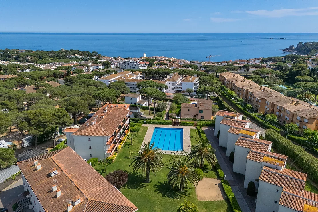 Apartamento con jardín cerca de calas