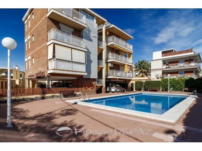 Beachside Castelldefels flat, 3 bedrooms