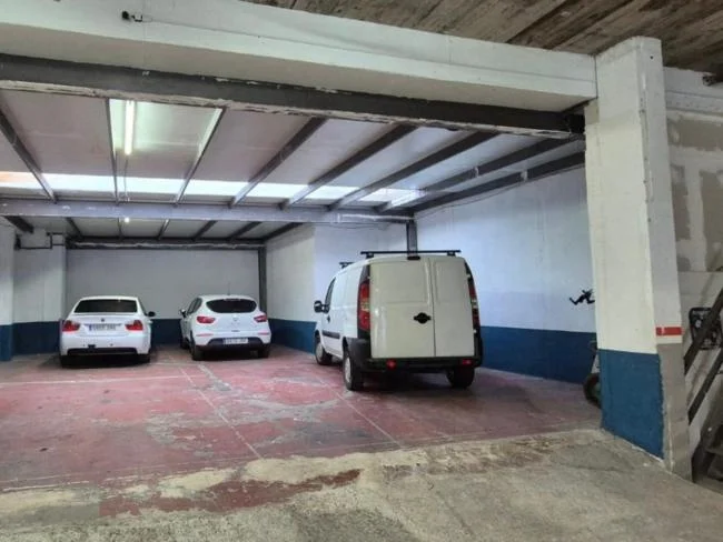 Local de 260 m² a pie de calle en Veïnat
