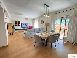 Three-bedroom flat in Santa Barbara