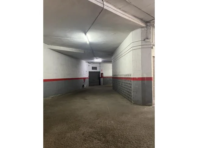 Garaje accesible en sótano, 23 m²