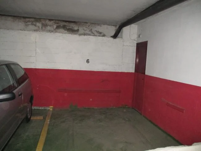 La Llagosta parking space, 11 m²
