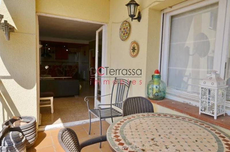 South-facing Terrassa flat, four bedrooms