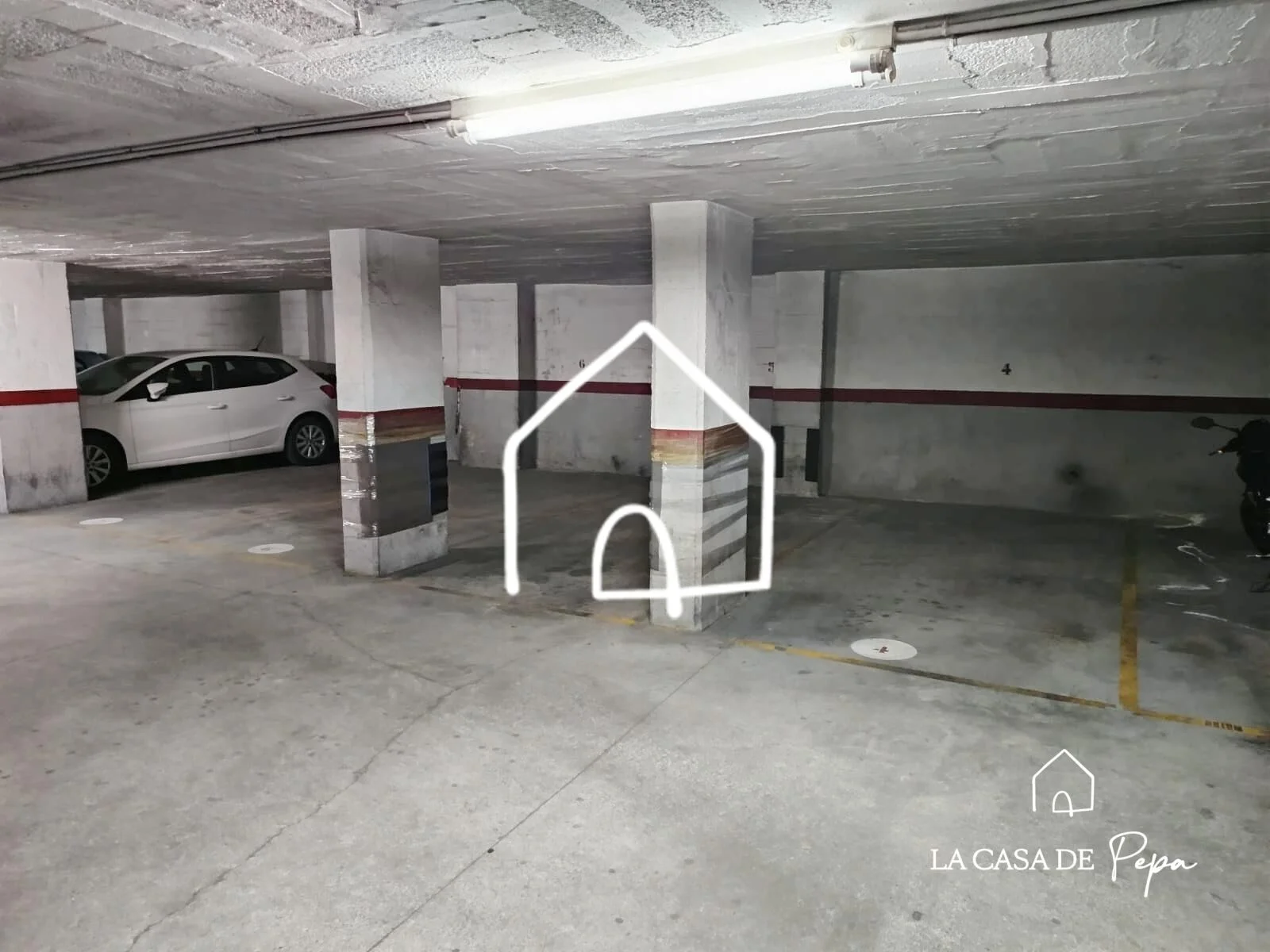 Medium parking space in Viladecans