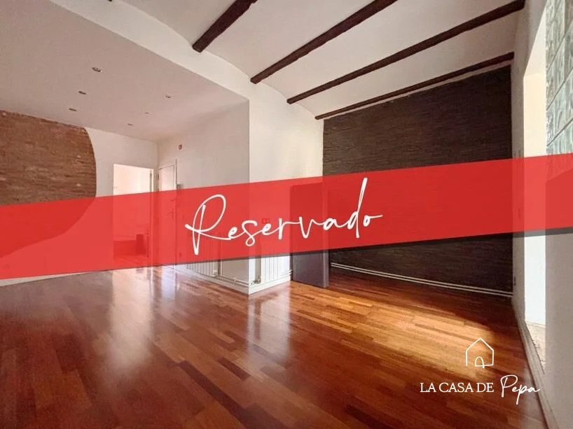 Bright one-bedroom loft in Sant Boi